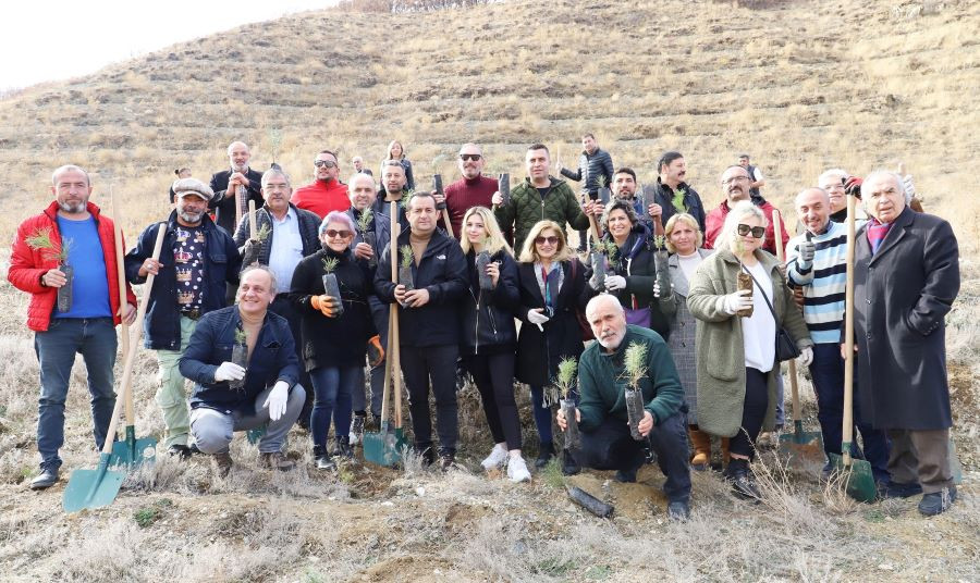 Ankara Gayrimenkul Danışmanları Hatıra Ormanı’nda fidanlar toprakla buluştu
