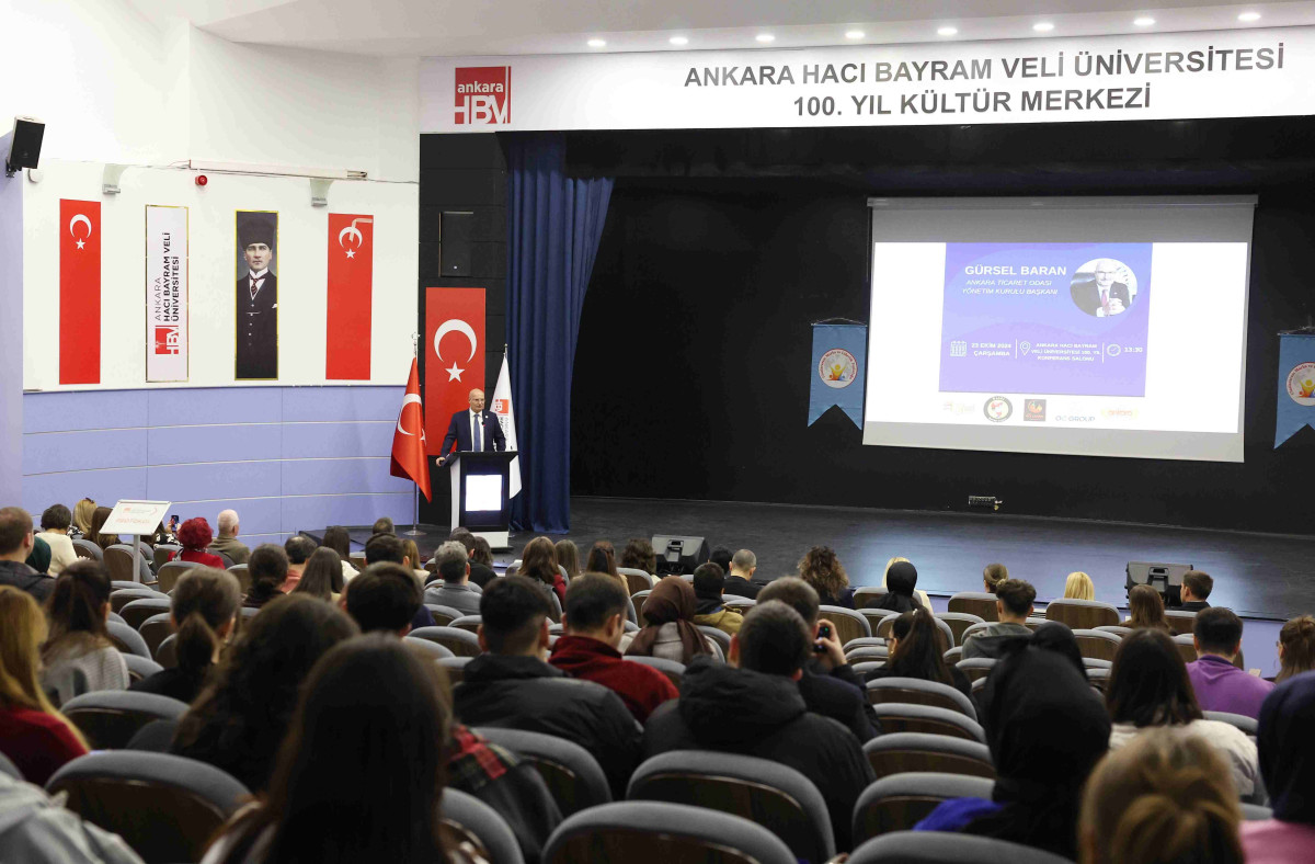 Ankara Hacı Bayram Veli Üniversitesi Uluslararası Marka ve Liderlik Topluluğu'ndan 'Zirve'